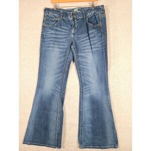 Madison Denim Co Womens Flare Jeans Medium Wash Stretch Size 15/16 *35x32* Boho